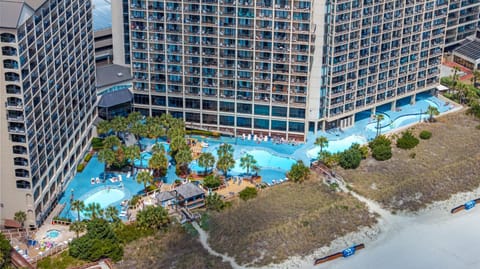 Modern Oceanfront 1 Bedroom Condo, Prime Location, Stunning Views at Beach Cove Resort Apartment hotel in North Myrtle Beach