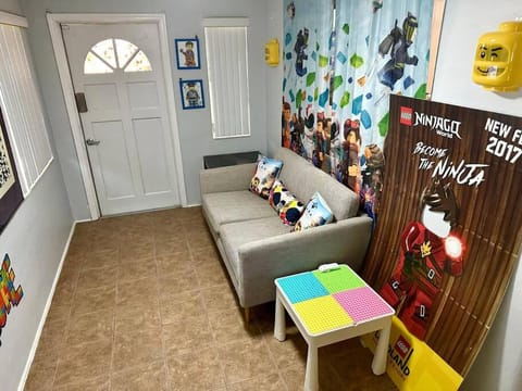 Large 3Bedrooms 1 Bath Near DownTown Dining House in Winter Haven