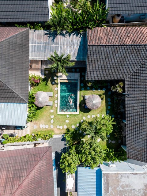 Property building, Bird's eye view, Garden, Garden view