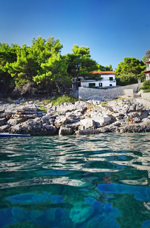 Property building, Off site, Beach