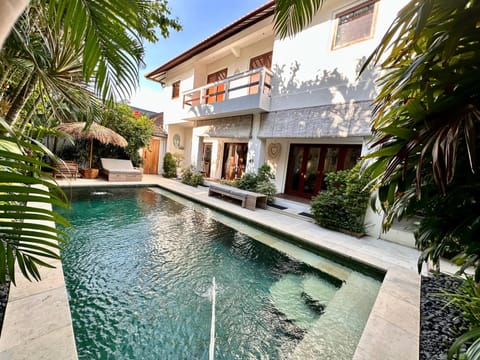 Day, Garden, Garden view, Pool view, Swimming pool, sunbed