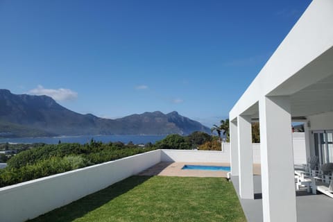 Property building, View (from property/room), Balcony/Terrace, Mountain view, Pool view, Sea view, Swimming pool