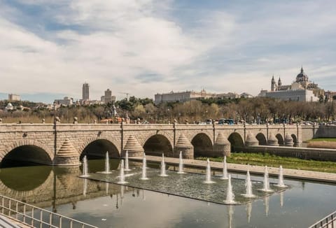 Exclusive designer loft in the centre for 6 people - Duque Apartment in Centro