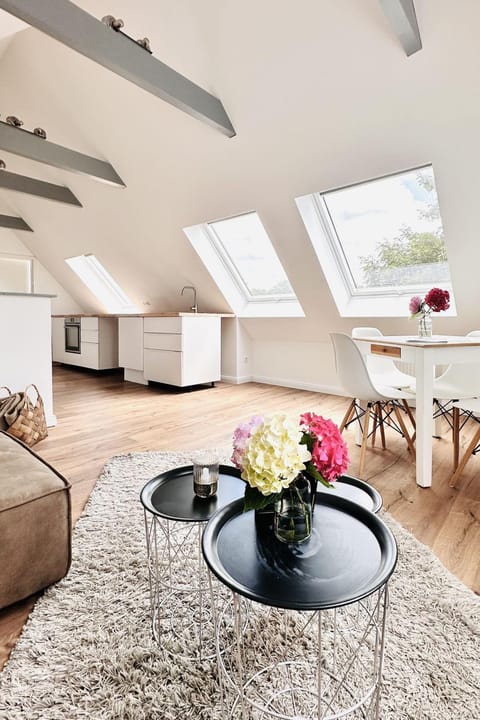 Kitchen or kitchenette, Living room, Photo of the whole room, Seating area