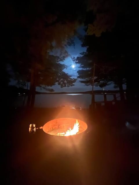 Lakefront Cottage on Brewer Lake House in Bucksport