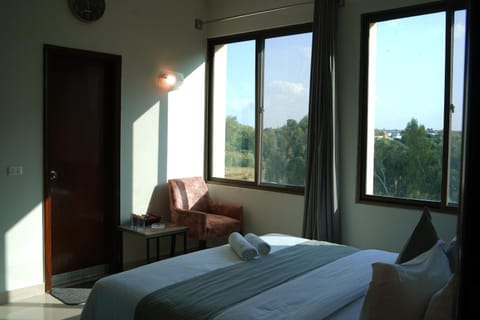 Bed, Natural landscape, towels