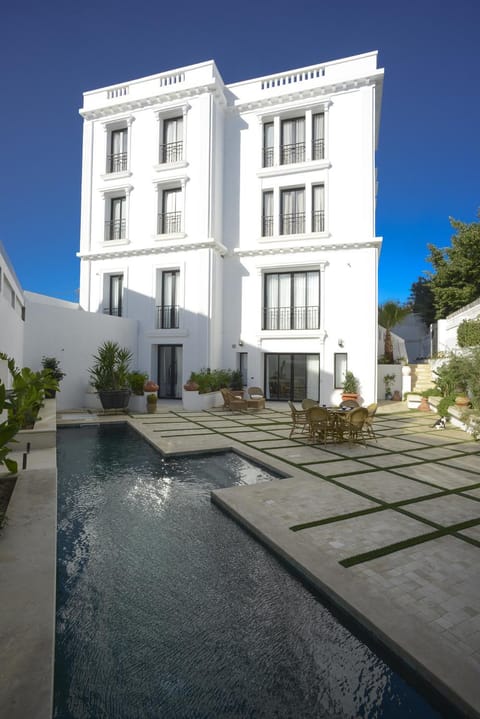 Property building, Swimming pool