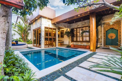 Property building, Pool view, Swimming pool, Swimming pool