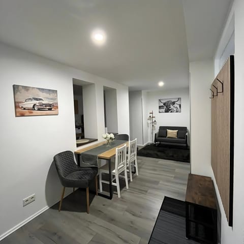 Living room, Photo of the whole room, Seating area