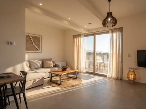 TV and multimedia, Living room, Evening entertainment