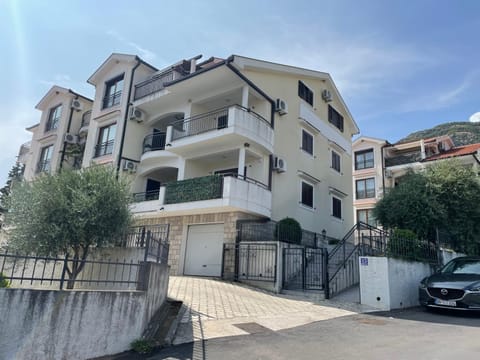 Flatberry Apartment in Kotor Municipality
