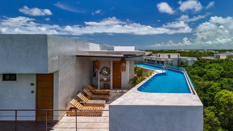 Pool view, Swimming pool