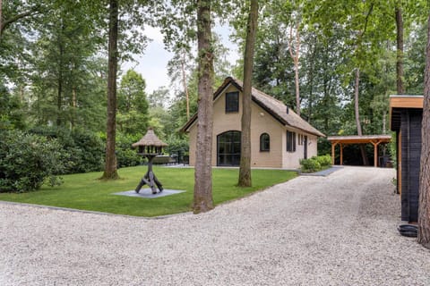 Garden, Parking