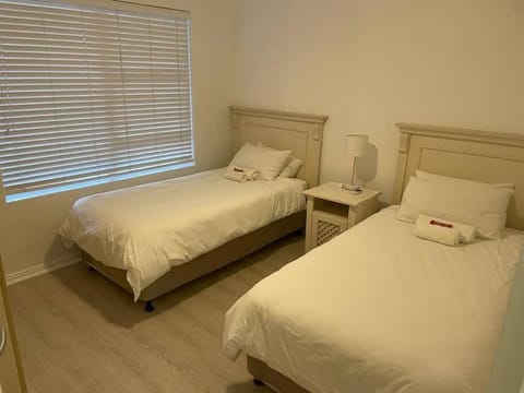 5 Vista Bonita Diaz Mossel bay Apartment in Western Cape