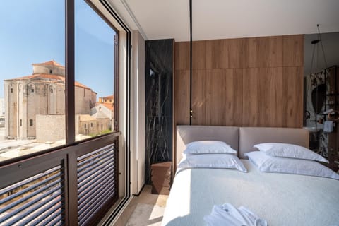 Bed, Day, View (from property/room), Bedroom