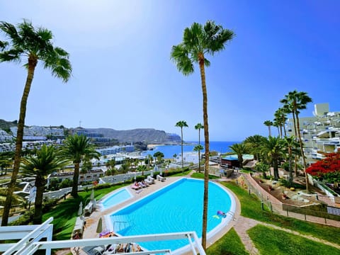 Pool view, Sea view, Swimming pool