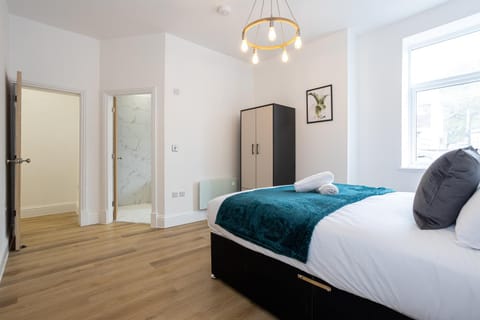 Bed, Bedroom, wardrobe