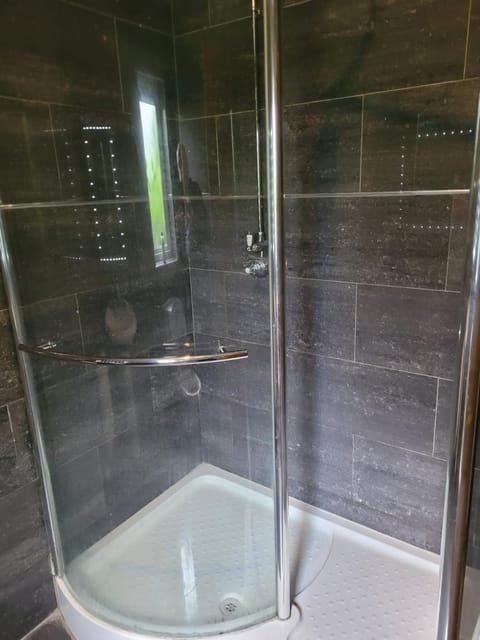 Large En-suite room Vacation rental in County Kerry