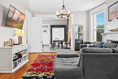 Historic 3-BR Downtown Bourbon Getaway House in Louisville
