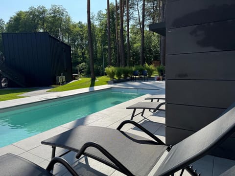 Garden, Swimming pool