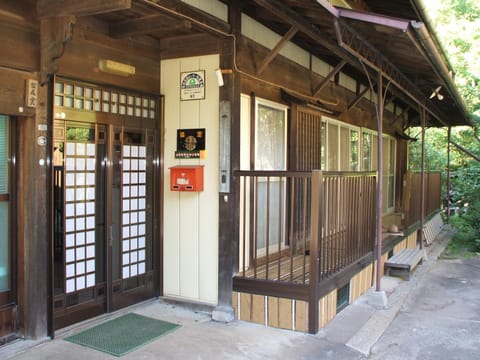 Property building, Day