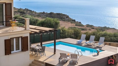 View (from property/room), Pool view, Swimming pool, sunbed