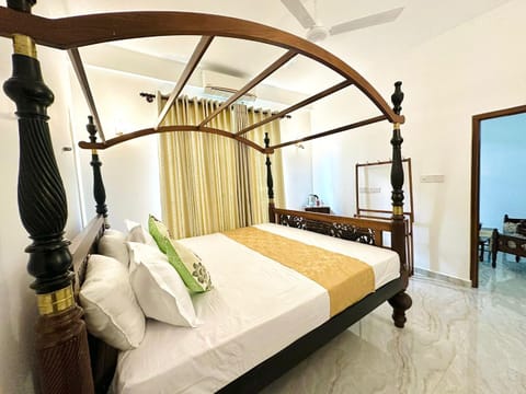 Bed, Photo of the whole room