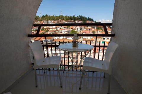 Patio, Day, View (from property/room), Balcony/Terrace, Balcony/Terrace, Dining area
