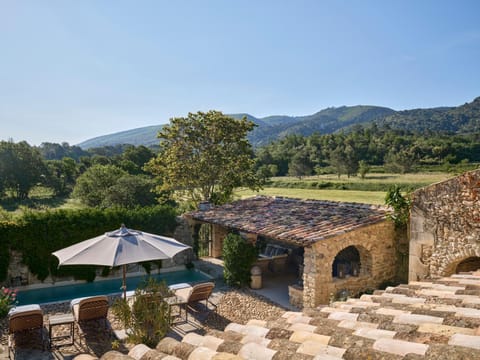Property building, Pool view