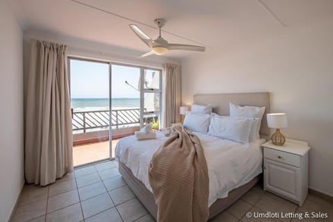 Bed, Photo of the whole room, Bedroom, Sea view