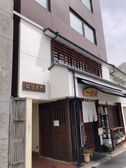 Property building, Day