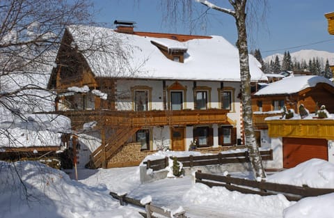Appartement Enzian - am Skihuegel Apartment in Seefeld
