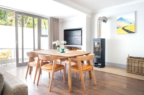 House La Gratitude - secure parking House in Stellenbosch