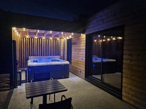 Patio, Night, Hot Tub, Hot Tub