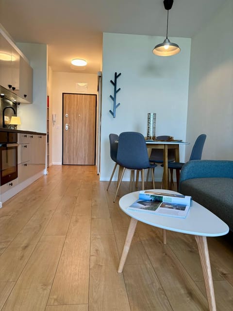 Kitchen or kitchenette, Living room, Seating area