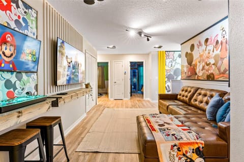 Brand New Charming Home 9 Miles to Disney House in Four Corners