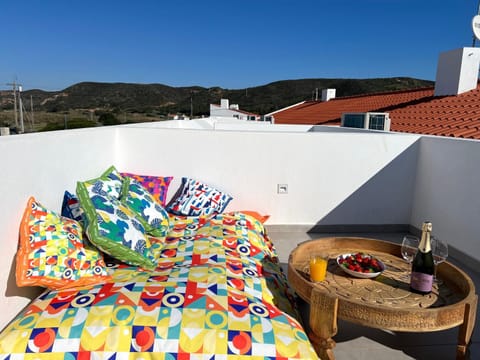 Day, Natural landscape, View (from property/room), Balcony/Terrace, Seating area, Mountain view