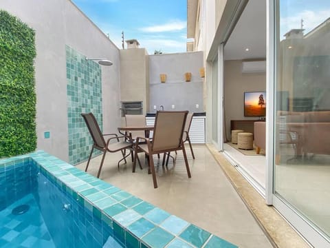 Day, BBQ facilities, TV and multimedia, Seating area, Dining area, Swimming pool
