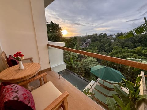 Day, Natural landscape, View (from property/room), Balcony/Terrace
