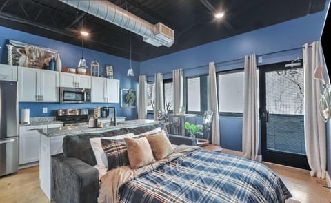 New Studio- 2 beds 7 mins to DT Apartment in Nashville