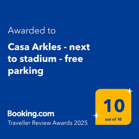 Casa Arkles - next to stadium - free parking House in Liverpool