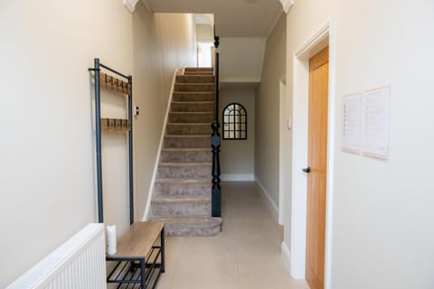 Casa Arkles - next to stadium - free parking House in Liverpool