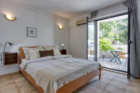 Guest House Jolanda Bed and Breakfast in Premantura