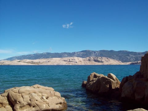 Neighbourhood, Natural landscape, On site, Mountain view