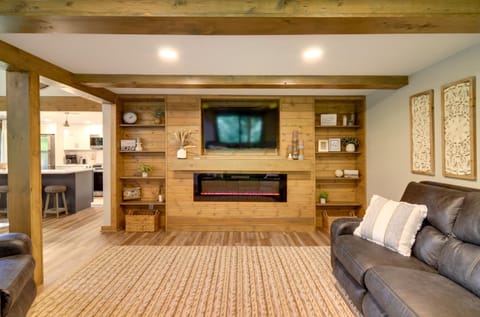 Modern Burkesville Home 2 Mi to Dale Hollow Lake! House in Tennessee