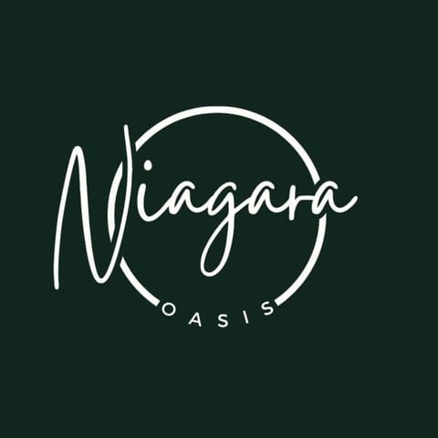 Renovated 6BR 2BA Minutes from Falls and Casino House in Niagara Falls