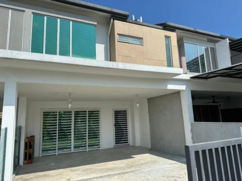 Property building, Parking
