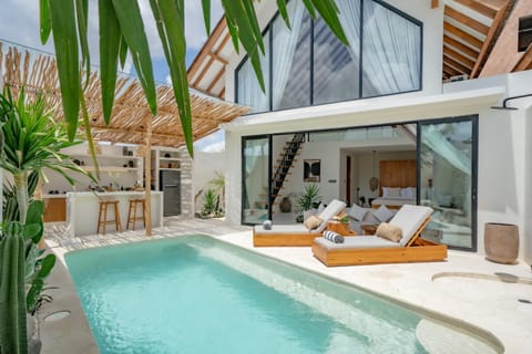 Property building, Patio, Day, View (from property/room), Pool view, Swimming pool, sunbed