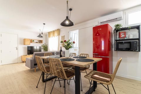 Dining area, air conditioner