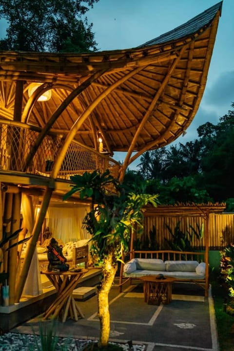 Patio, Night